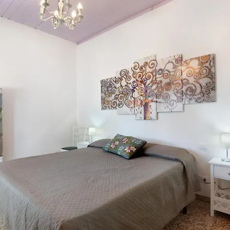 Casa Lavanda Vicino Al Mare Apartment *
